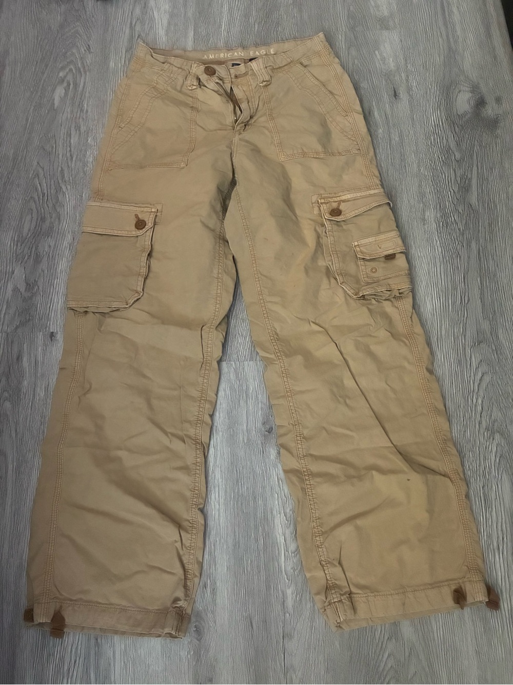 American Eagle Outfitters Cargo Pants 2 *Short*